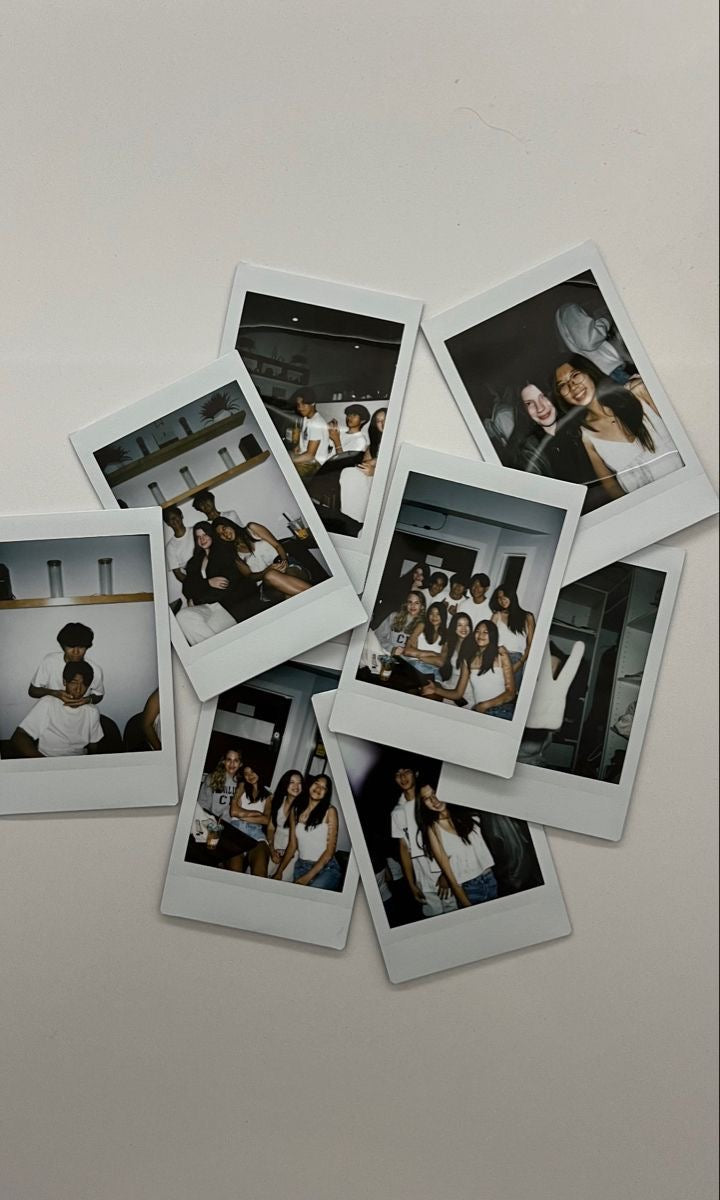 Photos  Polaroid